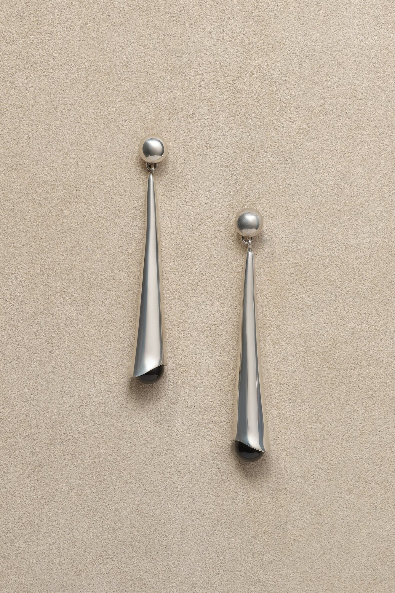 Sophie Buhai Lou Lou Drop Earrings in sterling silver with onyx, on model. Image courtesy of Sophie Buhai.